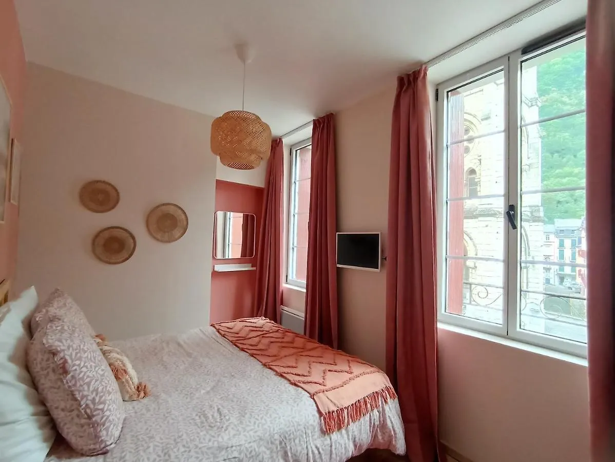 Le Cocon Du Lisey, Le Joyau Du Vieux Cauterets Apartment 0*,  France