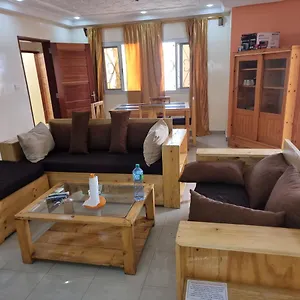 https://chambres-privees-climatisees-douches-personnelles-neflix-salon.hotelsdakar.com